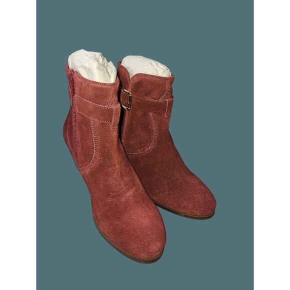 2/$35-Stitch Fix Diba Sleek Suede Bootie Stacked Heel Women 7M Leather Upper - Picture 1 of 13